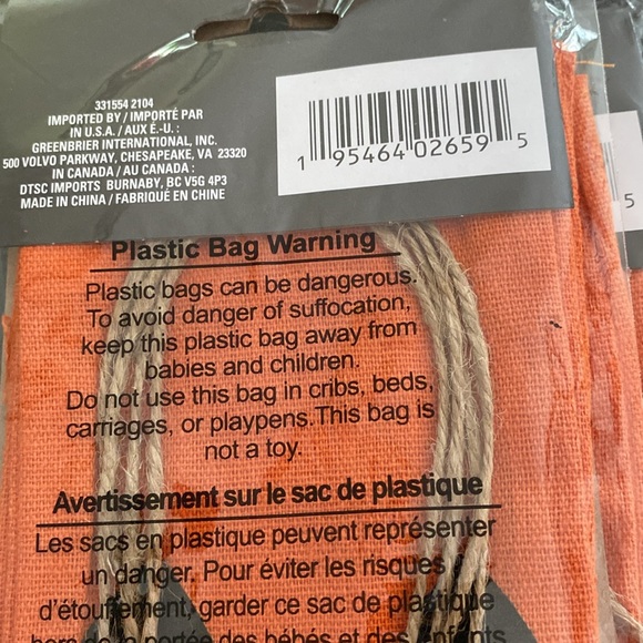 Treat bags with ties includes four bags four twines in each package, plus 1 more - Picture 4 of 4